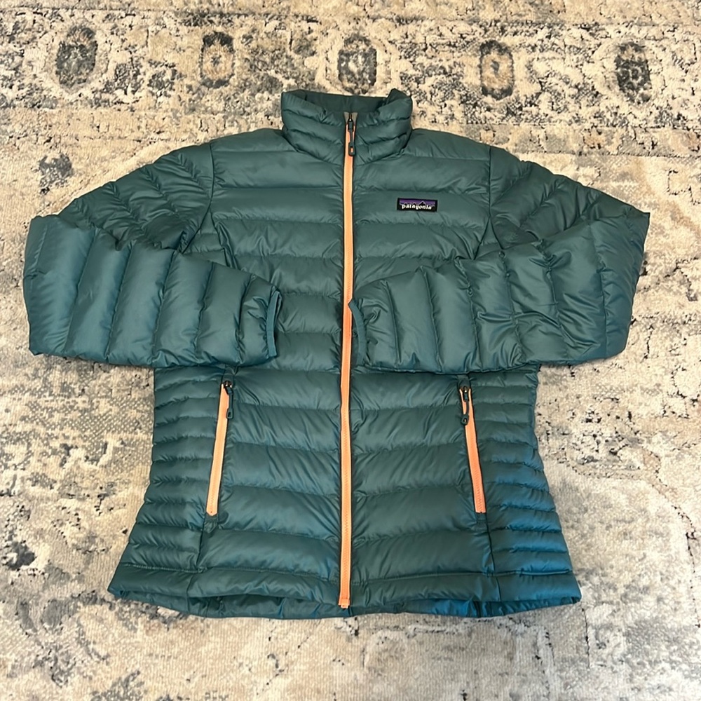 Patagonia Women’s Down Sweater Jacket